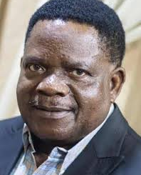 kola oyewo biography